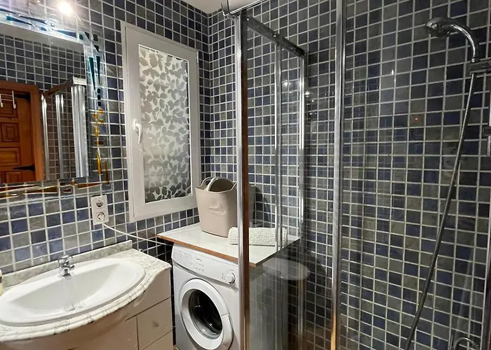 En La Felicidad * دينايا